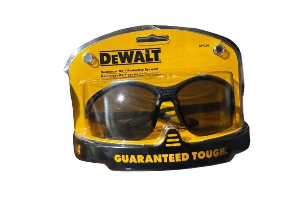 DeWalt Radius Protective Eyeware NEW IN PKG DPG51